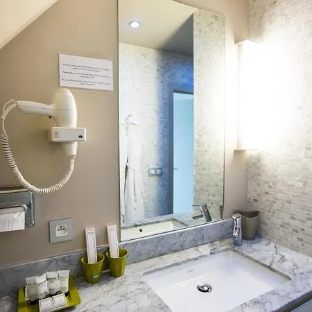 De La Paix Hotel 3*